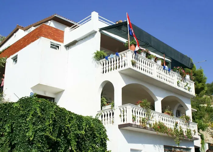 Apartments Suco